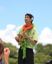 ハピネスウエディング　ハワイ挙式002 キャルバリー・バイ・ザ・シー教会挙式