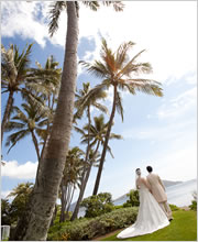 ハピネスウエディング　ハワイ挙式002 キャルバリー・バイ・ザ・シー教会挙式